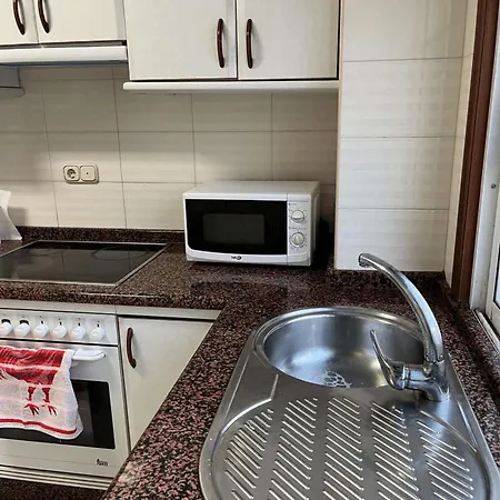 Deza- Playa Silgar Lejlighed